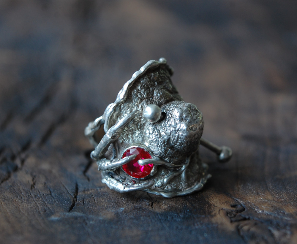 X Point - The Red Witness by UNDE