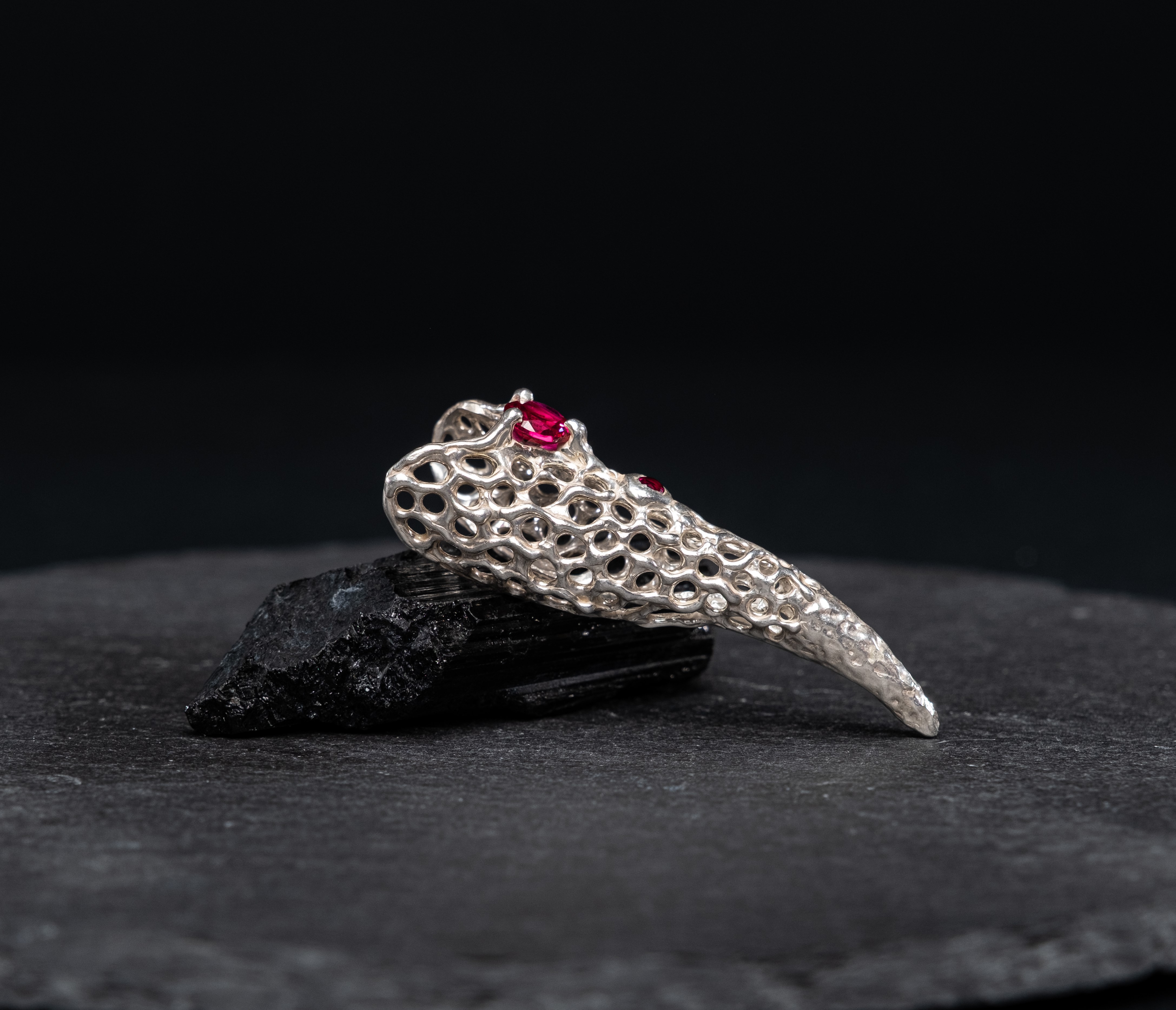 Ingherat - The Red Queen