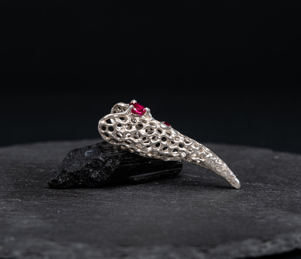 Ingherat - The Red Queen by UNDE