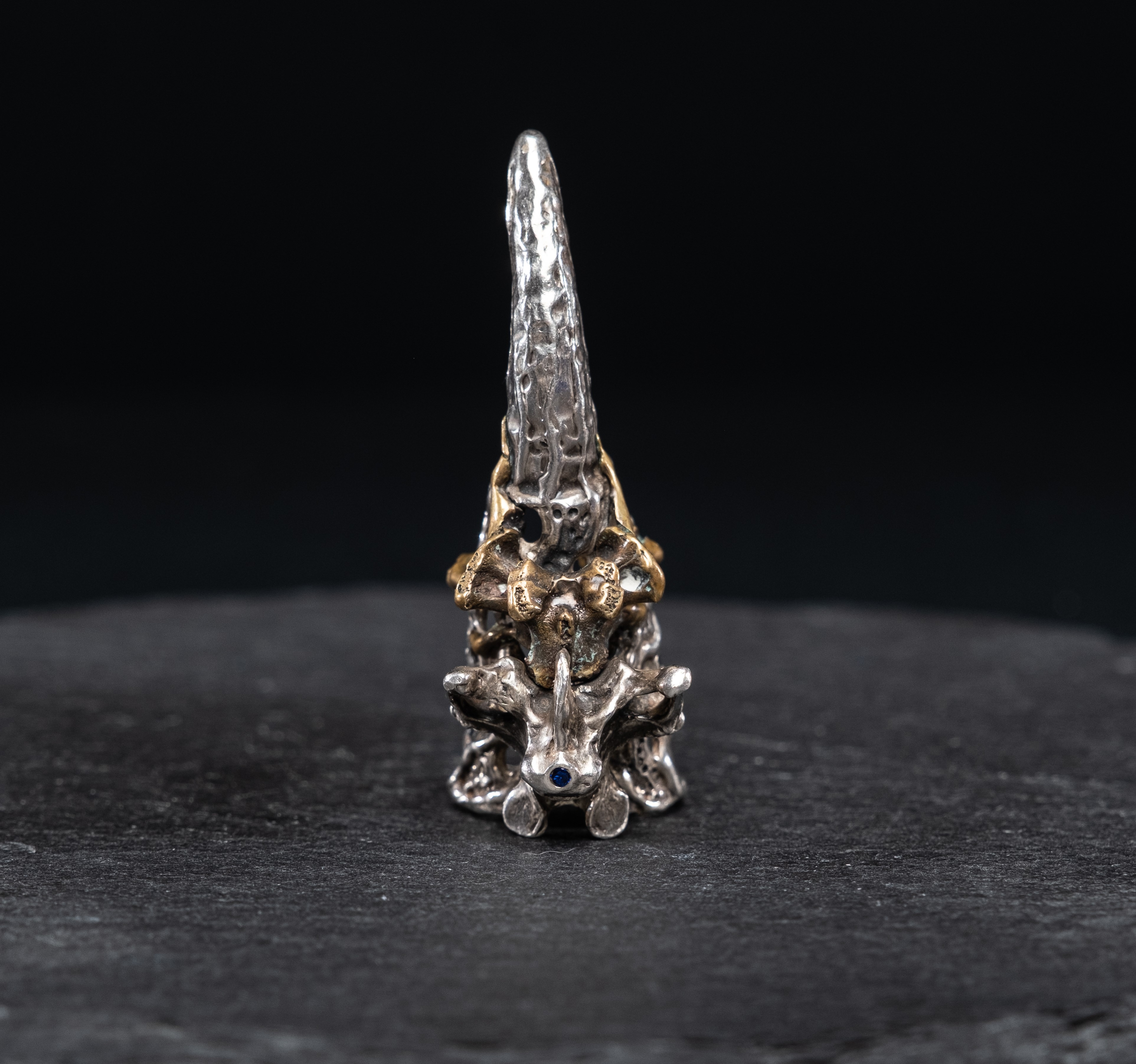 Ingherat - Vertebral - The Apex Spine