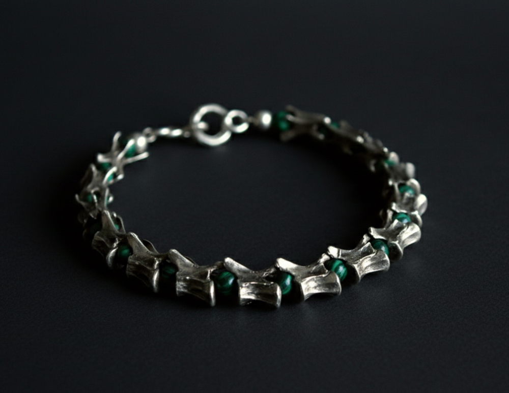 Vertebral - V4 - The squirrel by UNDE