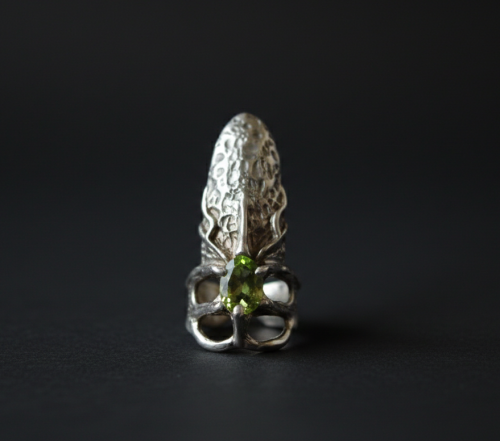 InGherat - The green nail by UNDE