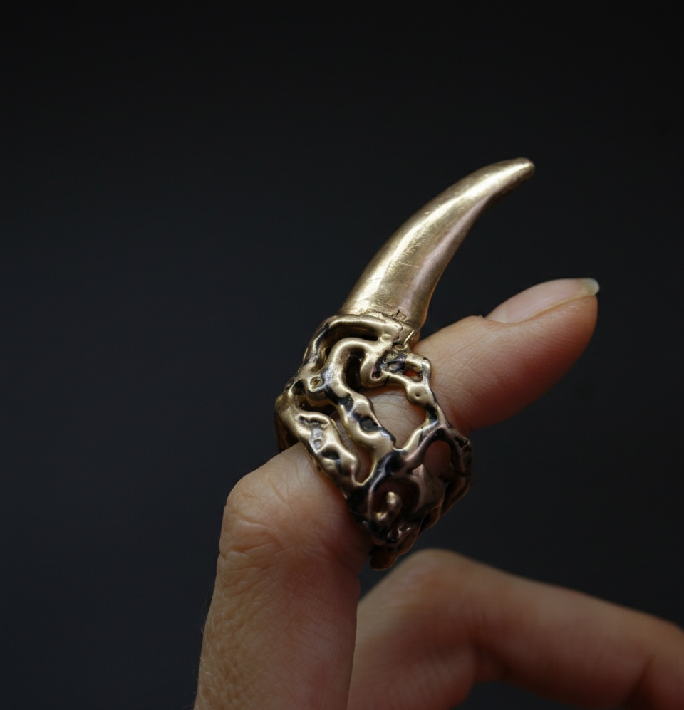 Ingherat - The claw ring